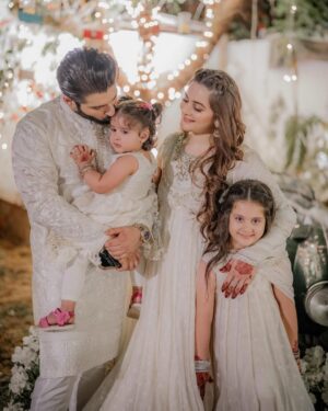 Aiman Khan Instagram - Eid day two matching in @annusabrar ♥️

@wedding.wizards @celebrationsbylm ♥️
