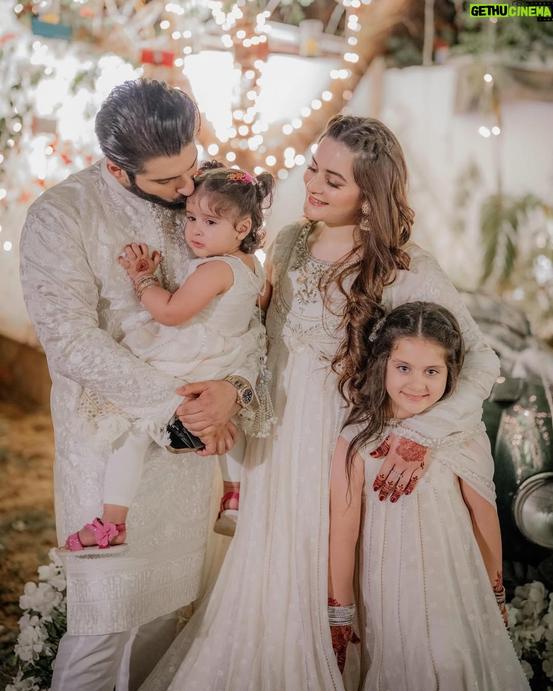 Aiman Khan - 461.3K Likes - Eid day two matching in @annusabrar ♥️
@wedding.wizards @celebrationsbylm ♥️