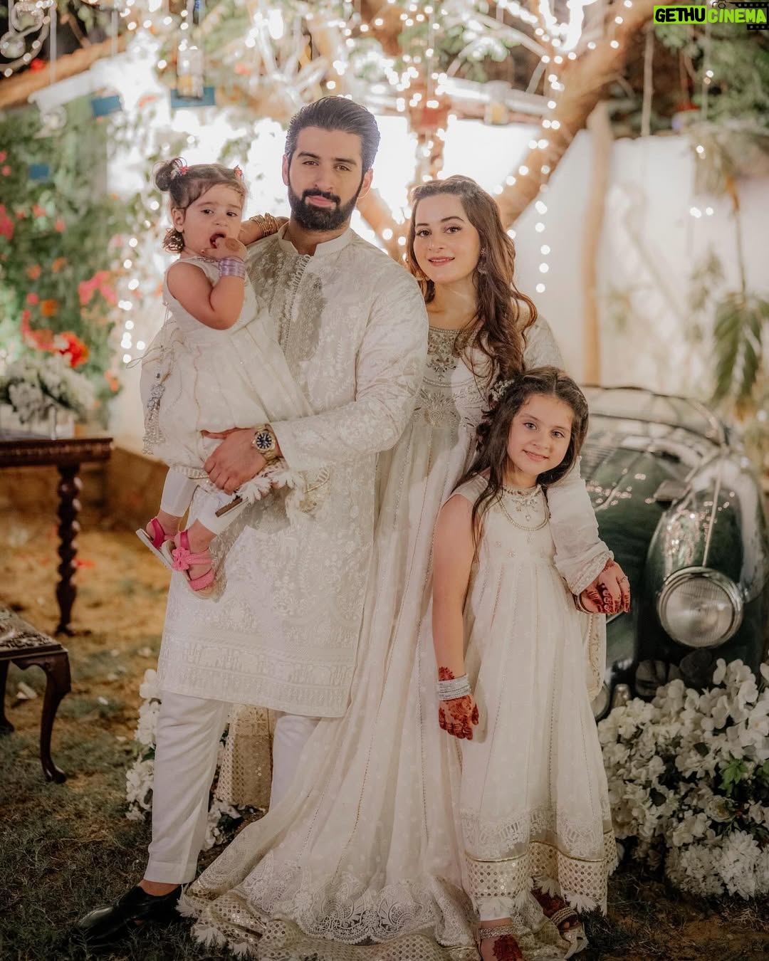 Aiman Khan - 461.3K Likes - Eid day two matching in @annusabrar ♥️
@wedding.wizards @celebrationsbylm ♥️