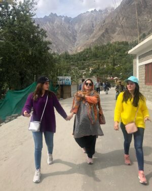 Aiman Khan Instagram - Postcards from 2018 ♥️ 
I consider 2018 the best year of my life for so many reasons ♥️ #timenevercomesback