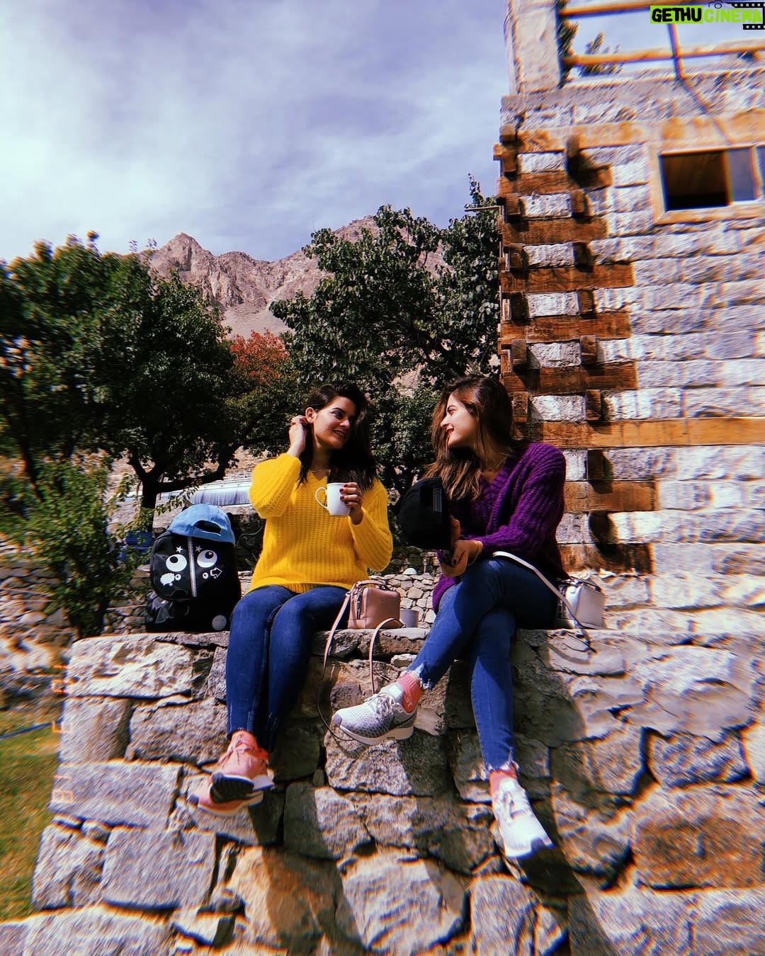 Aiman Khan - 246.4K Likes - Postcards from 2018 ♥️
I consider 2018 the best year of my life for so many reasons ♥️ #timenevercomesback