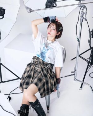 Aimi Instagram - ✨【チームY × ITZAVIBE】✨

◾️発売期間◾️
️🩵️🩵️3/24(月)18:00〜4/7(月) 17:59🩵️🩵️

https://www.sixty-percent.com/collaborations/202503-teamy-itzavibe_cl

声優である「佐々木未来（ささきみこい）・伊藤彩沙（いとうあやさ）・愛美（あいみ）」による声優ユニット「チームY」と、猫がアイコニックな韓国ブランド「ITZAVIBE（イッザバイブ）」のコレボレーションアイテムが発売。

アイテムは、チームYが声優はもちろん歌やバンド活動も行っていることから、楽器を演奏した猫がプリントされたITZAVIBEコラボレーションならではのデザインとなっています。

チームYのコラボアパレルが発売中です✨

よろしくお願いしますっ！！！

#愛美 #AIMI #チームY
