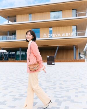 Airi Matsui Instagram - 旅色 @tabiiro 

福島県大熊町へ

また新しい福島県の魅力が知れて
楽しい旅だったなぁ。

自然がとても豊かで、
進化し続ける大熊町。

ゆったりとした時間を過ごせて幸せでした🤍

いちごが美味しすぎてお土産に沢山買いました笑
セミドライ苺が特におすすめ！

皆様にも食べてみてほしい！！

ぜひ、チェックしてみてね。