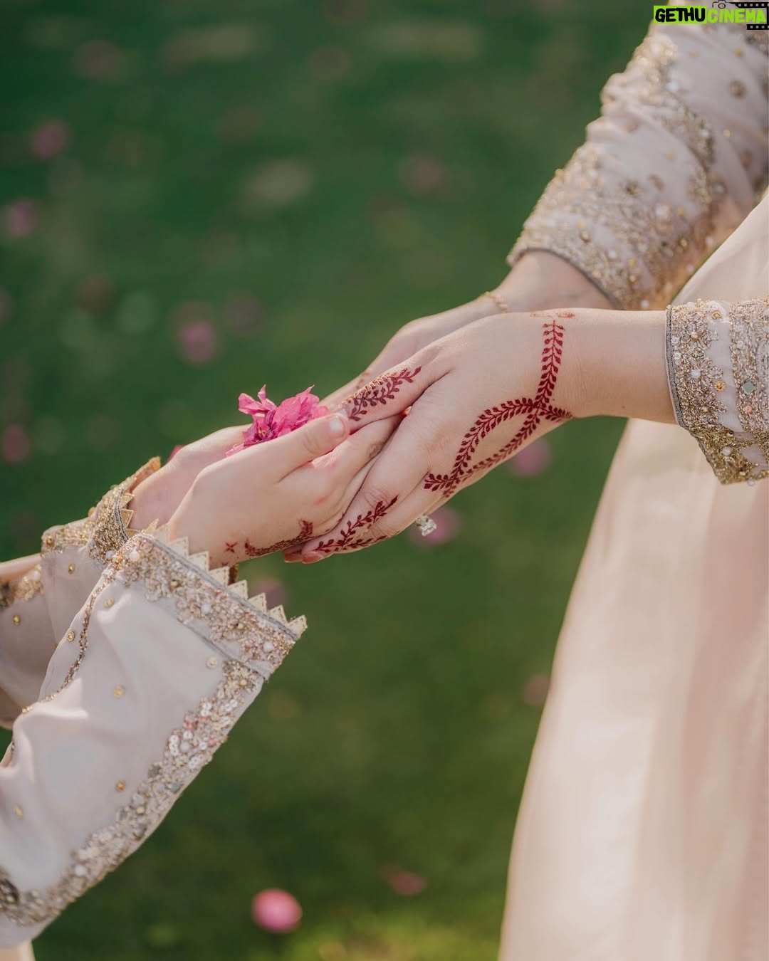 Aisha Uqbah Malik - 77.7K Likes - Eid Mubarak 🌙