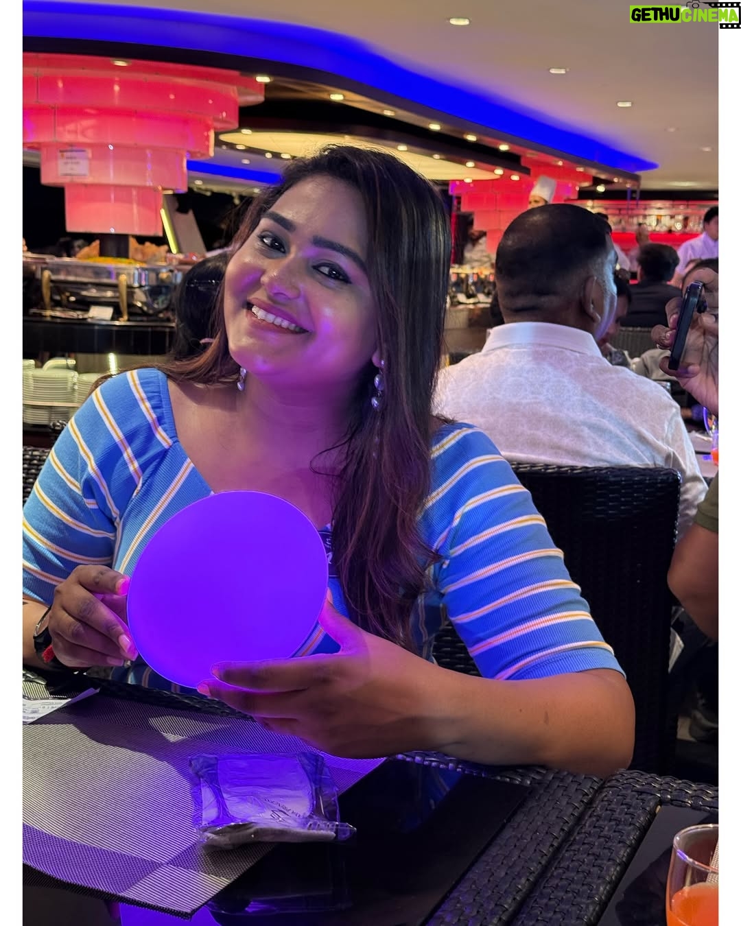 Akalya Venkatesan - 3.9K Likes - 💙
#thailand