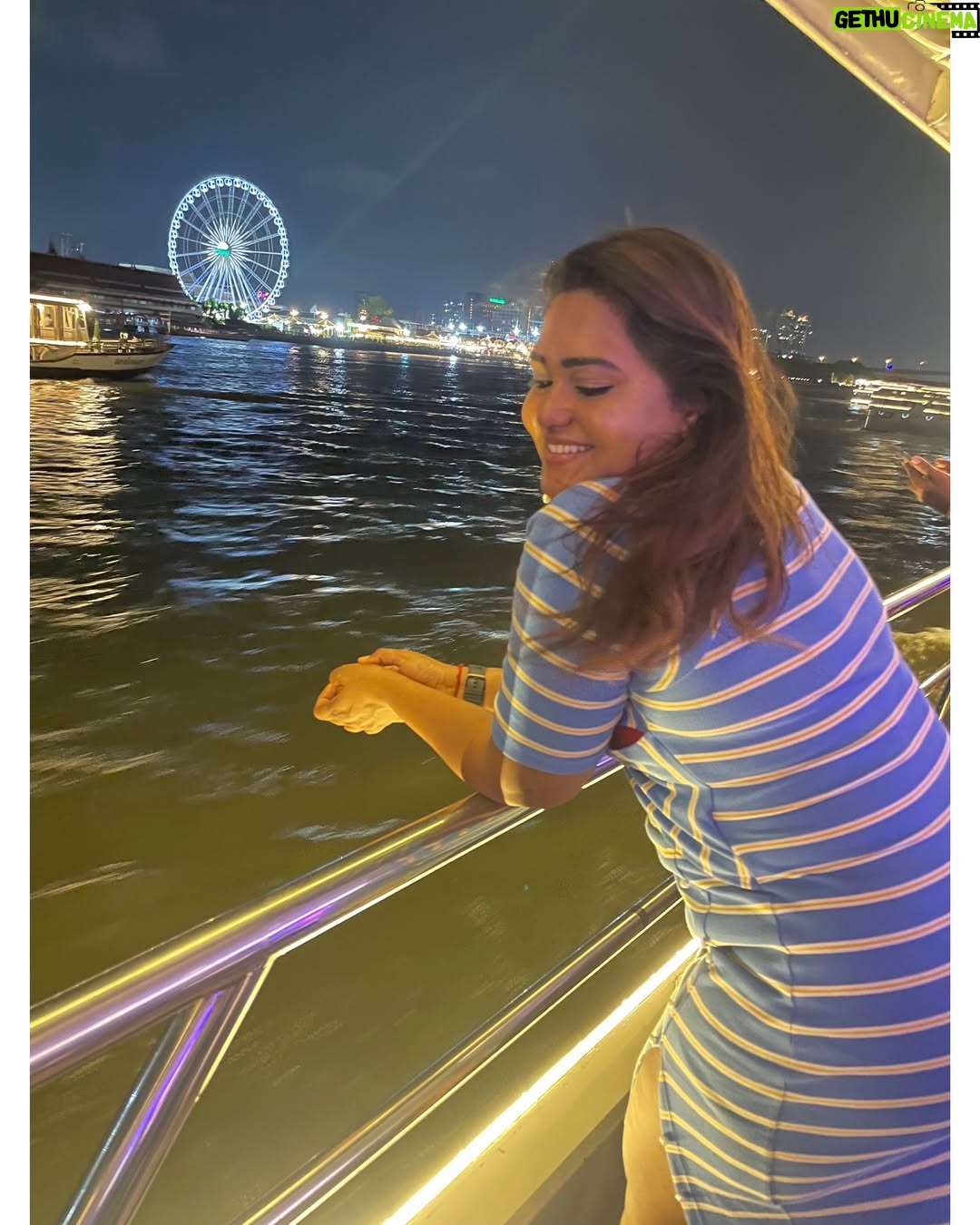 Akalya Venkatesan - 3.9K Likes - 💙
#thailand