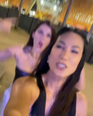 Akemi Nakamura Instagram - Ir al concierto de shaki shaki……Que seria de la vida sin amigas que te devuelven el alma y que puedes ser tu 100% 
Creo que empiezo a entender…….