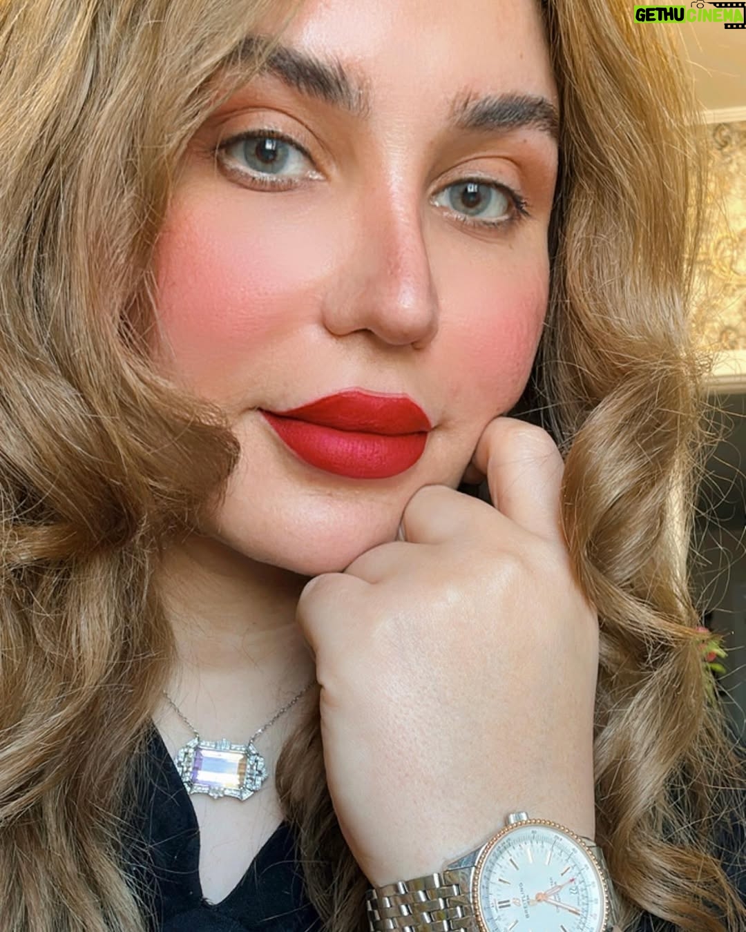 Alaa Hussein - 52.8K Likes - شلونكم نهار سعيد يارب
منو خلص امتحانات و منو رح يبدي استعداد ، كل خطواتكم نجاح بإذن الله🌸💖🙏🏻