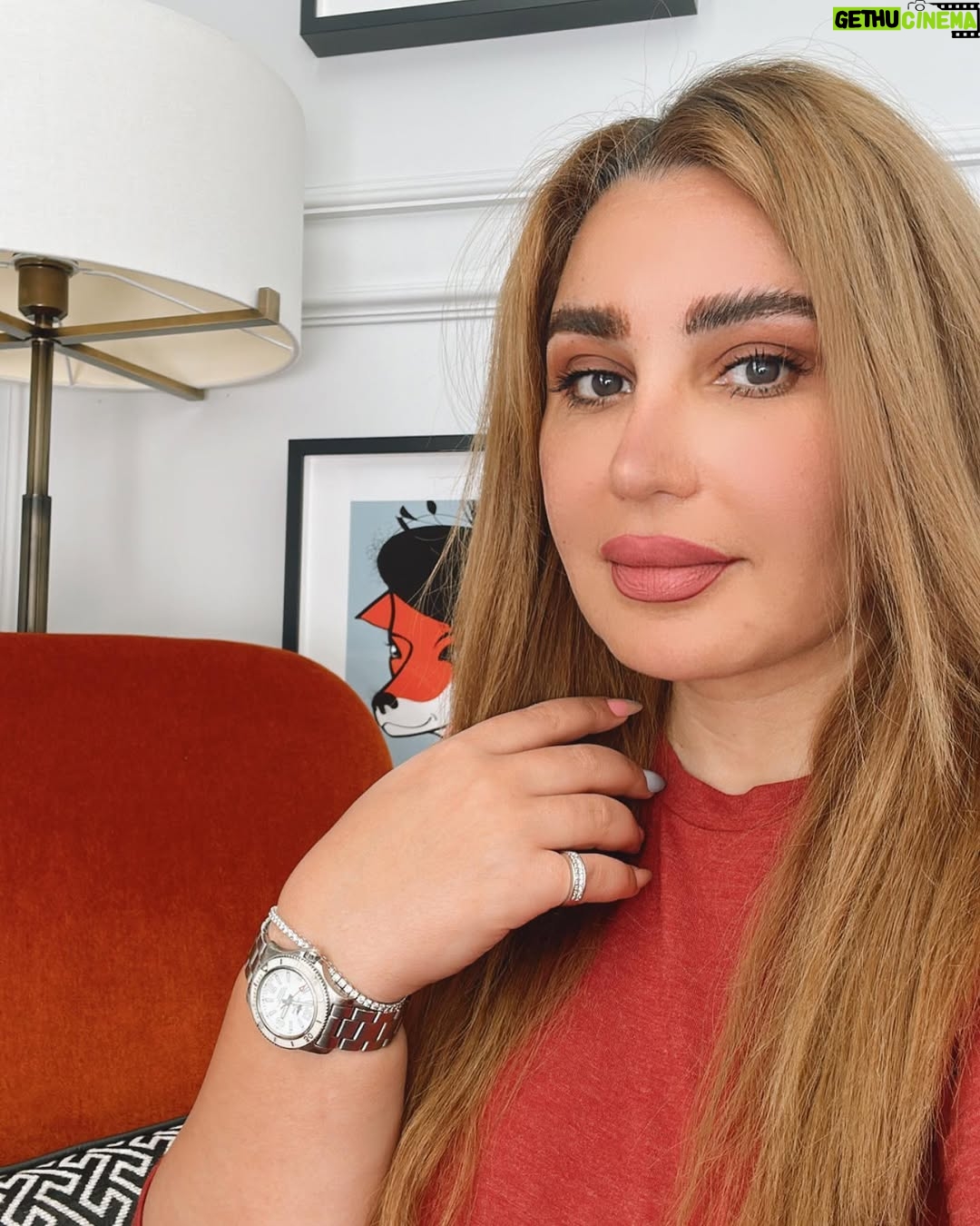 Alaa Hussein - 95.7K Likes - شلونكم اصدقائي ، شلون تتعاملون ويه واحد يحجي عليكم علناً ومن يحتاج احد سند يجي بس عليكم؟؟!!🤔