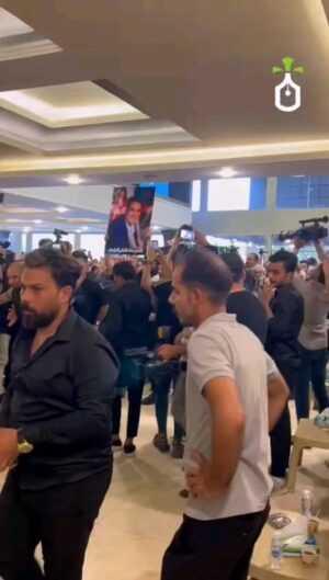 Alaa Hussein Instagram - جانب من تشييع اخوة السنين الطوال سيد رضا طارش و فلاح ابراهيم 
مودعين بالله
-
الفيديو من وكالة نخيل عراقي شكرا لكم  @iraqpalm