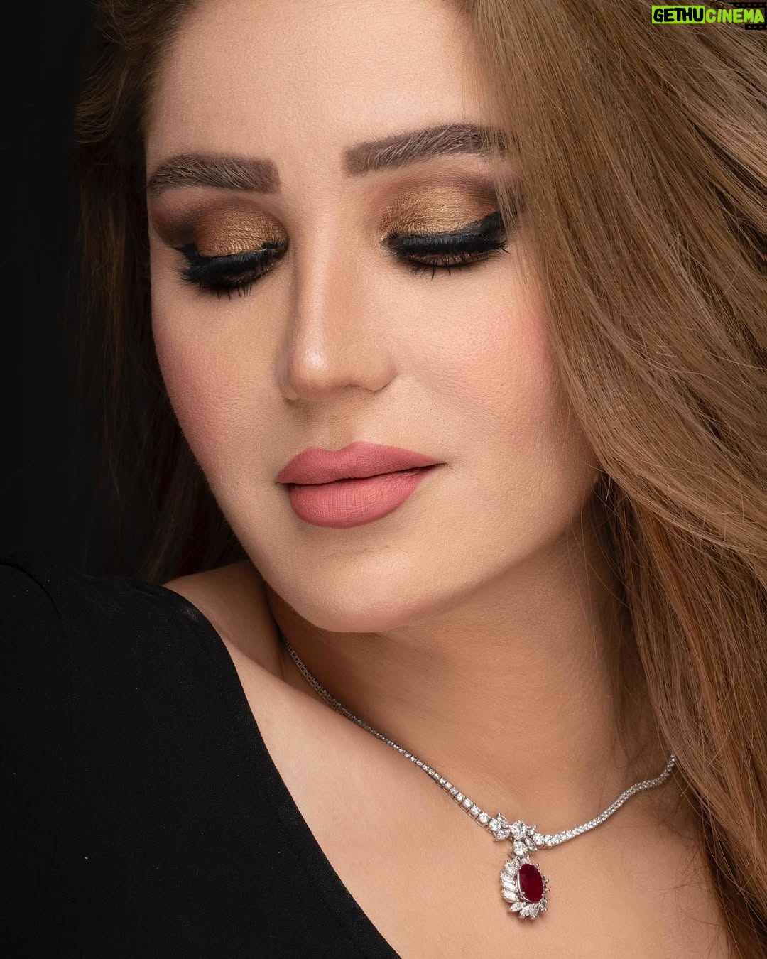 Alaa Hussein - 55.7K Likes - شلونهم الحلوين🌹