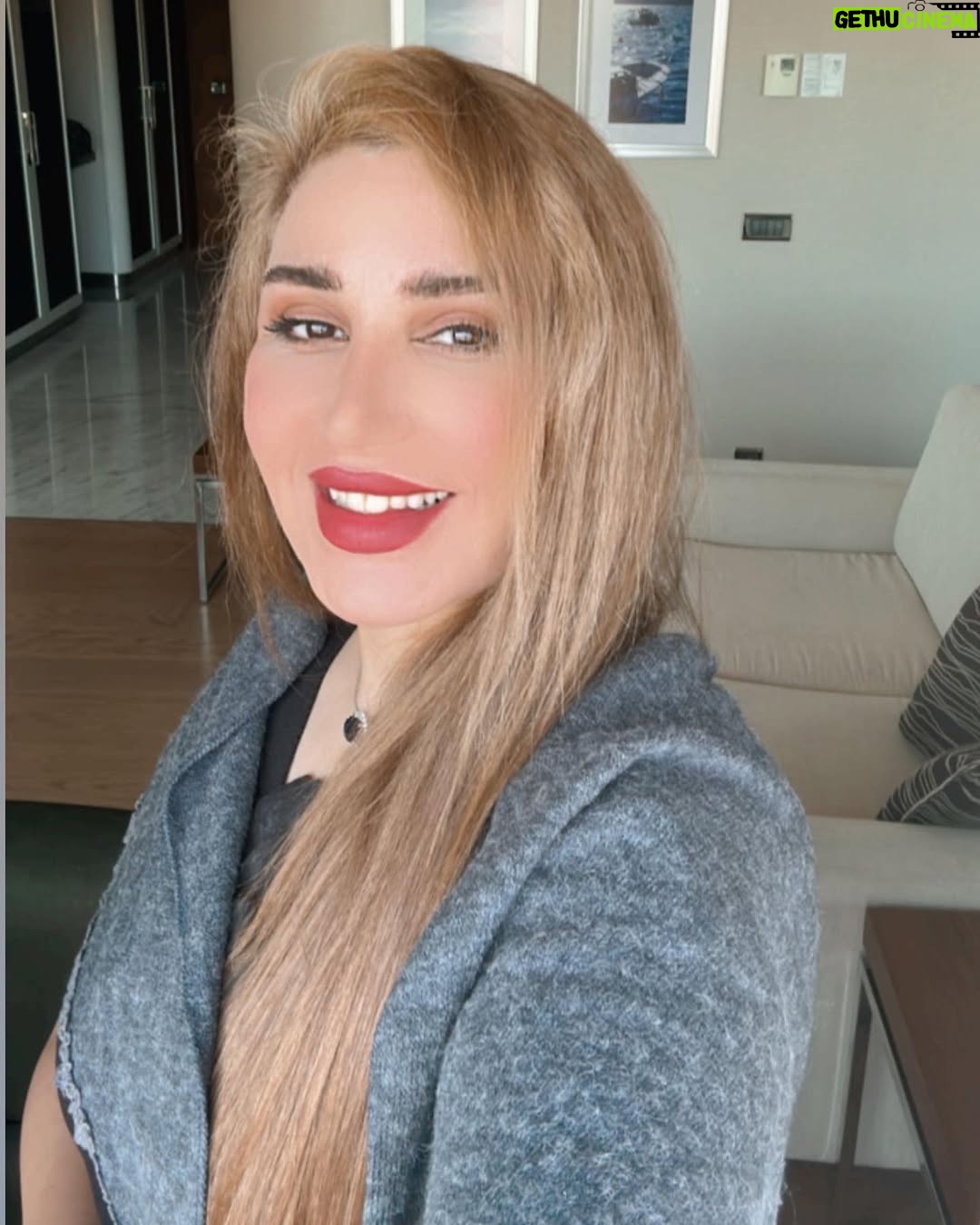 Alaa Hussein - 94.8K Likes - جمعة خير على وجه الخير وجوهكم ان شاء الله ، الحمدلله دائماً و ابداً 🙏
عوض رب العالمين دائماً اكبر و اجمل من التوقعات ، ماخاب من سلم امره لله ، شنو شلونكم شنو وضعكم اليوم سمج لو تشريب لو دولمة ؟😋