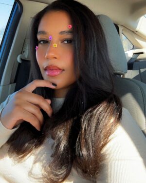Alana Monteiro Instagram - 🌺