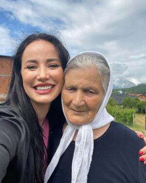 Albana Osmani Instagram - My hometown ♥️🦅 
Te shpia jeme n’Tropoje. #tropoje #visittropoja #visitalbania🇦🇱