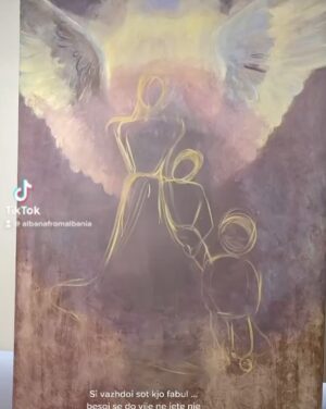 Albana Osmani Instagram - Me & my art ! 
Ndaj copeza me ju se ashtu e ndjej ne zemer . Arti im ishte nje pjese gati sekrete e imja qe publiku nuk e ka njohur nga une deri vone . Edhe pse kam shume vepra arti te realizuara nder vite ,dhe pak prej tyre kam arritur ti shes se has nje  veshtiresi te njohur tek shume artiste , qe nuk duan ti heqin  nga vetja , se jane krijesat  e Artistit. Gjithsesi ne website kam renditur pak prej tyre . Si dhe opsionin print ne canavac te Xhubletes [ku kushton vetem realizimi dhe transporti nga nje pale e trete ,  asgje tjeter], qe deri tani eshte porositur nga shqiptare nga vende te ndryshme te botes . Dhe kenaqesia eshte e gjitha e imja 😊 #xhubletashqiptareneunesco 
www.albanaosmani.art

Nje tjeter veper krejtesisht  te re kam ne duar … mezi pres ta ndaj me ju ! #soon 

@albanaosmaniart #albanaosmani #albanaosmaniart