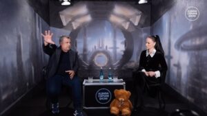 Albana Osmani Instagram - Gentian Zenelaj @gentianzenelaj : 
Nese ka një gjë që kombi Shqiptar e ka mbajtur është Familja . Ajo po sulmohet kohet e fundit . 

Ndiqni intervisten e plote ne kanalin Albana Osmani ne YouTube .