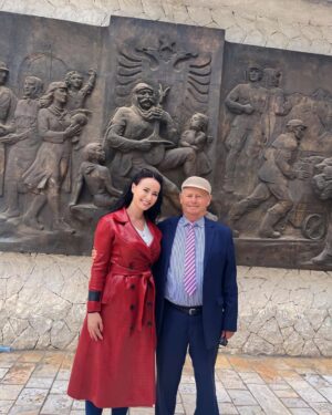 Albana Osmani Instagram - Tropoja ♥️🦅
Kur te shkoni mos harroni merni me te miren e atij vendi , miresine , bujarine, dashurine, bukurine ne cdo gur mali e fije bari ,e lule ngjyra-ngjyra, e me vlefshmja bukurine e atyre njerezve te mire .