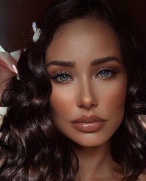 Albana Osmani Instagram - MUA @ajnakule_mua 🌹