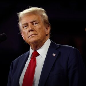 Albana Osmani Instagram - Goodmorning mister President @realdonaldtrump 🇺🇸
Make the World Great Again !! God Bless you ! 

Lavdi Zotit qe tashme axhenda per shkaterrimin e familjes futet ne folderin - perjashtuar! Ne shkolla do ju mesohet liria e vertete dhe jo, ajo manipuluese- djallezore. Krishtlindja mer kuptimin e saj aty ku e verteta vetem,  i ben njerezit e lire . 

Personalisht qendroj per keto parime deri sa te kem fryme pertej cdo politik-berje , keshtu urime per triumfin te gjitheve qe besuan dhe koha erdhi ! #jesusislord #praisegod