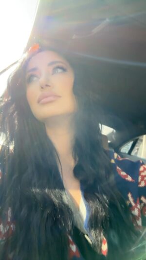 Albana Osmani Instagram - Sun is all mine … I got his heart. ☀️ 🌻