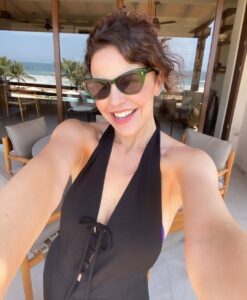 Actress Alejandra Ambrosi HD Photos and Wallpapers April 2025