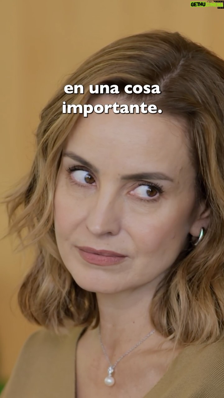 Alejandra Barros - 681 Likes - ¿Mariana está celosa de la candidatura de Enrique? 🤔
#JuegosDeAmorYPoder, de lunes a viernes a las 9:30 p. m. MEX, #ConLasEstrellas