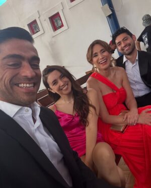 Alejandra Fosalba Instagram - Fin de🎬 “Juego de Ilusiones”y yo solo puedo agradecer por el lindo trabajo, por compartir con tantos compañeros talentosos y buena onda. Por supuesto agradecer a todos los que nos acompañaron desde sus casas🙌🏻 Gracias vida 🩷