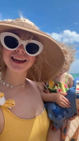 Alessandra Torresani Instagram - Bahamian Baby 📍Disney’s Lookout Cay, Eleuthera, Bahamas