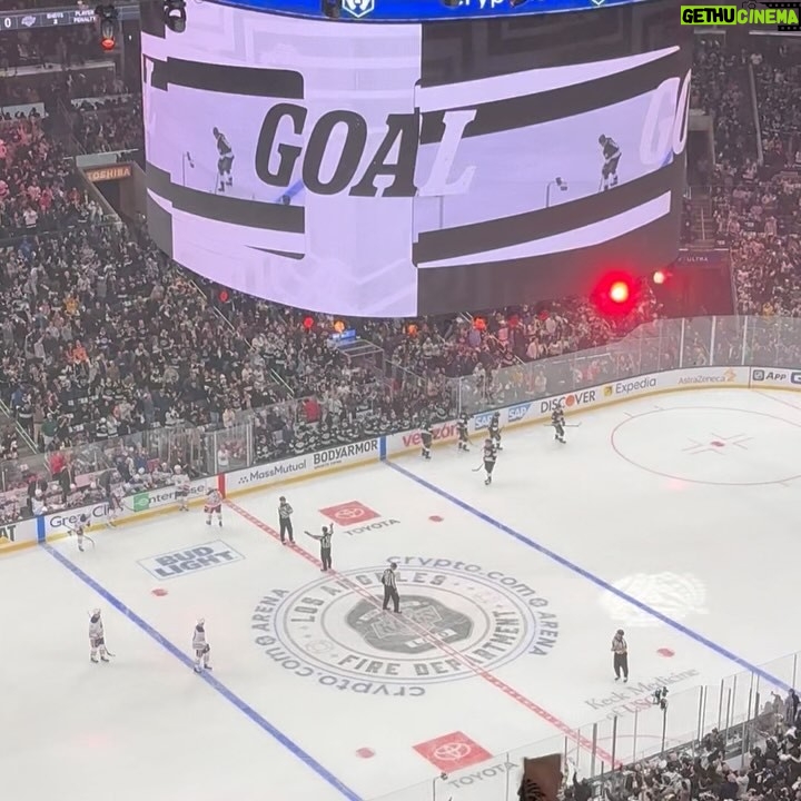 Alex Curry - 3.7K Likes - Playoff hockey hits different 😮💨🤌🏽 #StanleyCup #PLAYOFFS #GKG