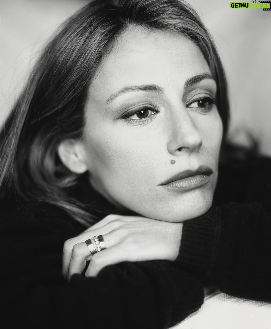 Alexandra Lencastre - 1.8K Likes - Probably the best known “Lips & Mole” in show business. Here is the most beautiful actress Alexandra Lencastre @mariasgoneee who I had the pleasure to shoot on several occasions over these past 33 years. This is one of many images that can be seen at my current exhibition Sessions/Sessões being held at the Sociedade Nacional de Belas Artes in Lisboa until 26.04.2025
These particular images were shot on a positive B&W film that I wish I had used more at the time called #agfascala200 #alexandralancastre
Exhibition/Book supported by @lisboacultura @camara_municipal_lisboa @spautores @ukinportugal @stephanbodzin @lunasemara @delta_cafes @whiteclinic @bondstone_ @tivoliavenidaliberdade @odewinery and #expertmar Also major shout out to my printer Nuno from @fineprint.pt who I’ve worked with for the past 25 years that raced and rallied to get this amazing prints out in time for the exhibition “just” 🙏🏻 Concept of design @talesoftomorrow.studio 💙 This is not just an exhibition this is a statement. #ilovemyjob📸 #snba #Lisboa #Lisbon #portraitexhibition #portraits #fineartportraits