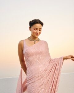 Actress Alia Bhatt HD Photos and Wallpapers February 2025