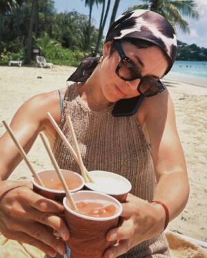 Alice Isaaz Instagram - Take me back ⏮️
Merci @clubmed 🇲🇶🌴

PS : Toujours garder le meilleur pour la fin.