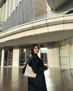 Actress Alifa Lubis HD Photos and Wallpapers October 2025