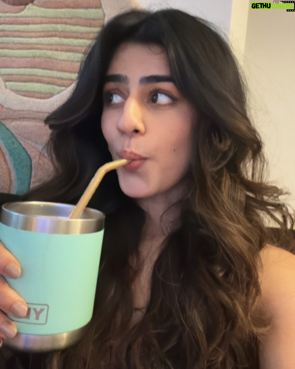 Alisha Chopra - 6K Likes - Selfies from 08/04/2025 🪞
Don’t ask why I clicked a million selfies, juuuuuuustttt because.
#selfie #mood #moodypost #explore #explorepage #coffee #hair #eyes #look #workout #happy