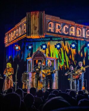 Alison Krauss Instagram - Sold out night 2 of ARCADIA Tour at the Palace Theatre in Louisville, KY

For full tour and ticket information, visit www.alisonkrauss.com

📷 by Ron Browning // @ronvoicecoach