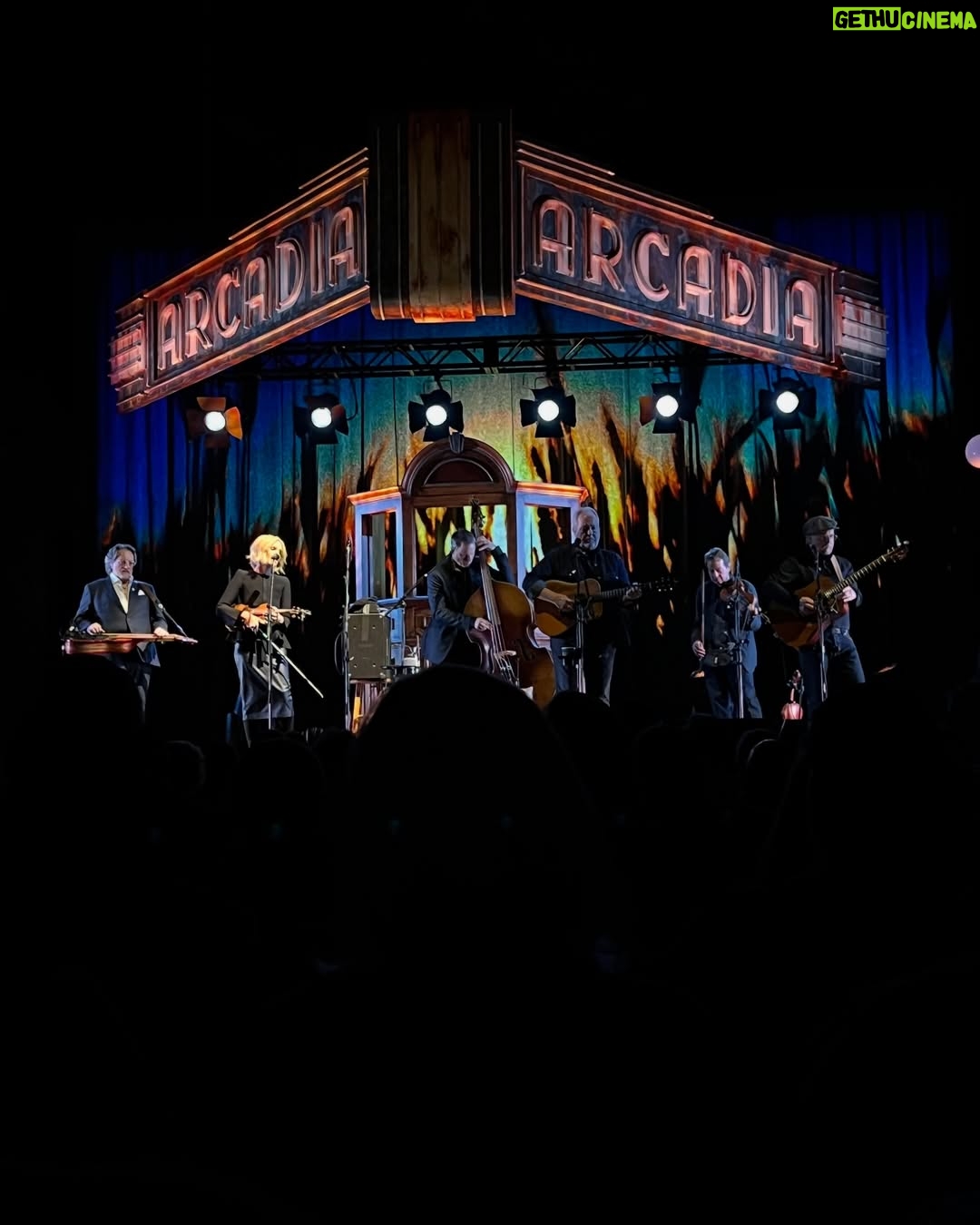 Alison Krauss - 3K Likes - Sold out night 1 of ARCADIA Tour at the Palace Theatre in Louisville, KY
Full tour and ticket information at AlisonKrauss.com