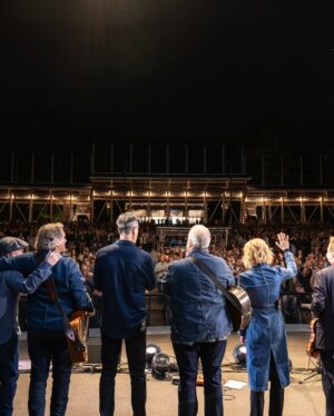 Alison Krauss Instagram - ARCADIA Tour shows coming up this week in Augusta Georgia, Tallahassee Florida, Orange Beach Alabama, Brandon Mississippi & Birmingham Alabama 

Pictures from last night at Koka Booth Amphitheater in Cary, NC // 📷 by @buford.jpeg 

Visit www.AlisonKrauss.com for full dates along with ticket information