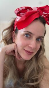 Actress Alison Mandel HD Photos and Wallpapers October 2025