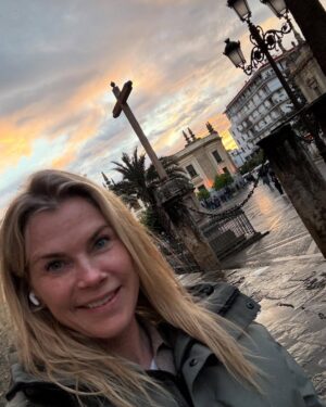 Alison Sweeney Instagram - It’s been such an incredible experience living and working in Spain. The opportunity to get to see such history and visit several different important cultural keystones is one of the many reasons I will treasure the memory of this forever. #sundayblessings #grateful #spain #travel