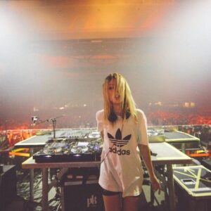 Alison Wonderland Instagram - Happy 10th Birthday to my album RUN. This album changed my ENTIRE life . Thank you to everyone who worked on it, listened to it and danced to it. Im forever grateful. And an extra special thanks to @guardian who gave it 1 star…Never give up on your dreams. 10 YEARS!! Omg !!!!What song was your favorite on run?