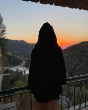 Amal Hijazi Instagram - حبة من ترابك بكنوز الدني #بحبك_يا_لبنان #تنورين #casa_del_sultan #lebanon
