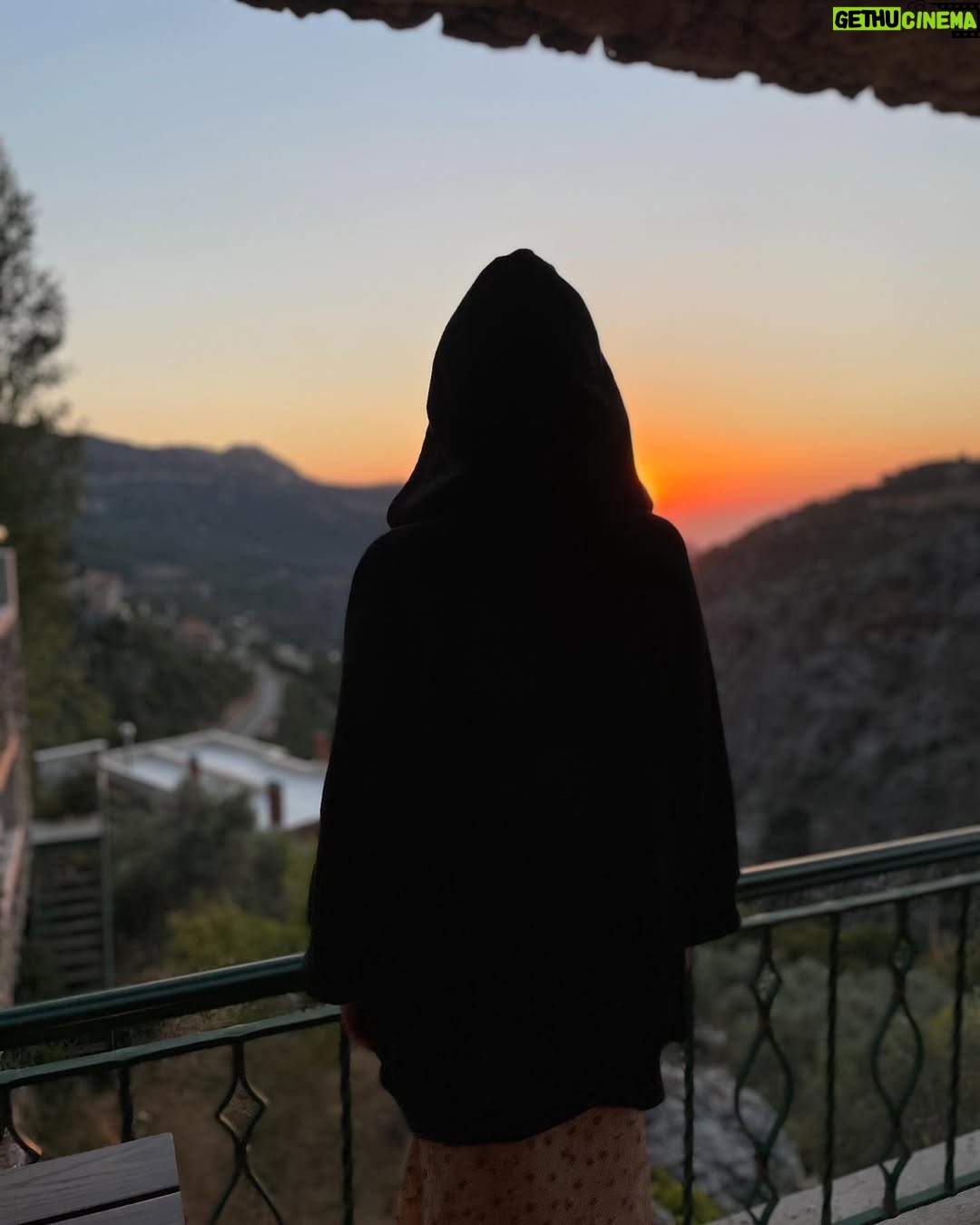 Amal Hijazi - 4.1K Likes - حبة من ترابك بكنوز الدني #بحبك_يا_لبنان #تنورين #casa_del_sultan #lebanon