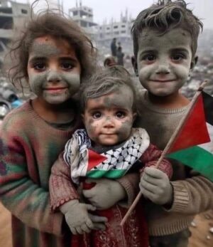 Amal Hijazi Instagram - يا رب تكون ابتسامتكم نافذة امل في 
في ظل هذا الإجرام..
#freepalestine