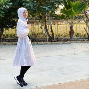 Amal Hijazi Instagram - عندما تشعر بوجود الله دوماً معك فتأكد بأنك قليلاً ما ستُخطئ..