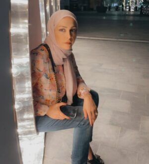 Amal Hijazi Instagram - ثق بربك وانتظر الأفضل ..#مساء_الخير