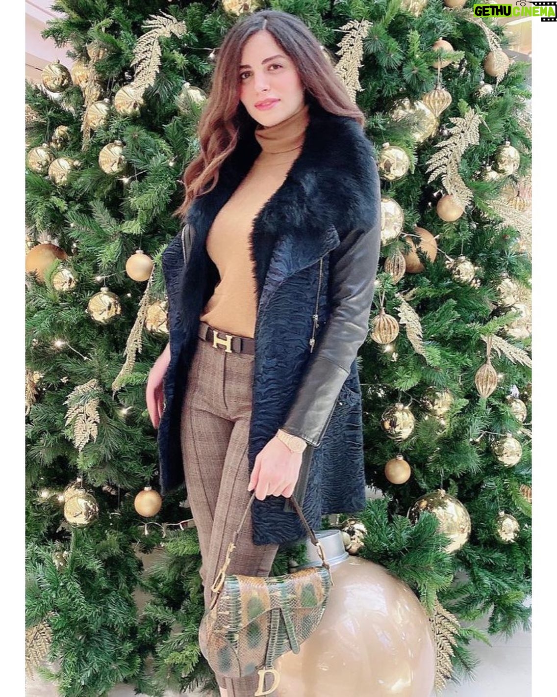 Amal Maher - 40.9K Likes - #2020 #Happy_new_year
All your dreams can come true if you have the courage to pursue them
Wish you all the best.
🎉🎉🎉🎊🎊🎊 كل سنة وانتم طيبين
سنة جديدة سعيدة لكم جميعا
يارب تحققوا فيها كل اللي بتتمنوه