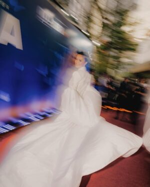 Amanda Rawles Instagram - The Gala Premiere for LAURA was truly unforgettable 💫

I am beyond grateful to everyone who helped bring this film to life. Never before have I felt so deeply connected to a character. Playing Laura was not just an acting experience, it was a profound life lesson, reminding me that the stories we tell reflect something far greater.

Laura has touched me in ways words can’t fully express, and I hope she inspires you just as deeply. This film carries a message of love, warmth, and compassion, never intended to provoke hatred.

I’d like to extend my deepest gratitude to Laura’s family, whose strength and support made this journey possible! @edlngretairen @ameilia.anna 

Semoga film ini bisa sedikit mengobati rasa rindu kalian kepada Laura 🦋🤍🌈✨ 

#12September2024