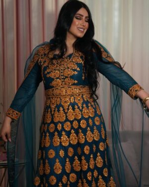 Amani Alaa Instagram - تفسيرنا الخاطئ لمفهوم عزة النفس تجعل الفرص الثمينة هباءً منثوراً والاعتذار أمراً محظوراً.

تصوير الصديق الغالي
@ali.mohamed8 
💎💎💎

ازياء ملك الازياء الخليجيه 
@al_shikha_fashion 
💎💎💎

لوكيشن وميك اب وشعر 
الصديقه العزيزه
@marwh_alhamd