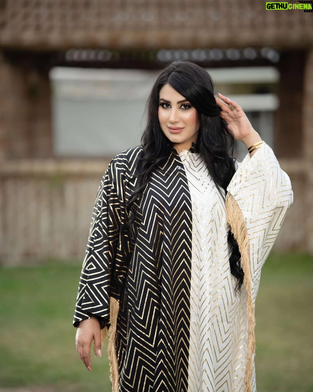 Amani Alaa - 8.3K Likes - جلسه صور لازياء @boutique_amona
#آموزش #اماني_علاء #اضافات #اكسبلورر #فولو #ملابس #ازياء #العراق