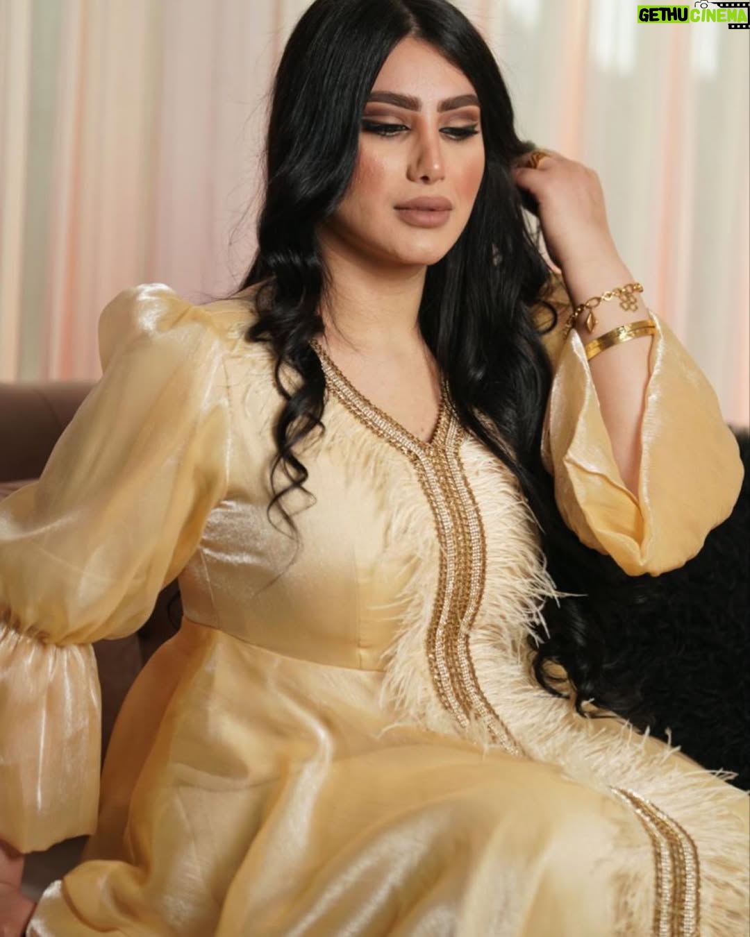 Amani Alaa - 13.2K Likes - هاي المجموعه الثانيه يمكن اكثر من 20 صارن😂
#اماني_علاء #مشاهير_الانستقرام #مشاهير_العراق